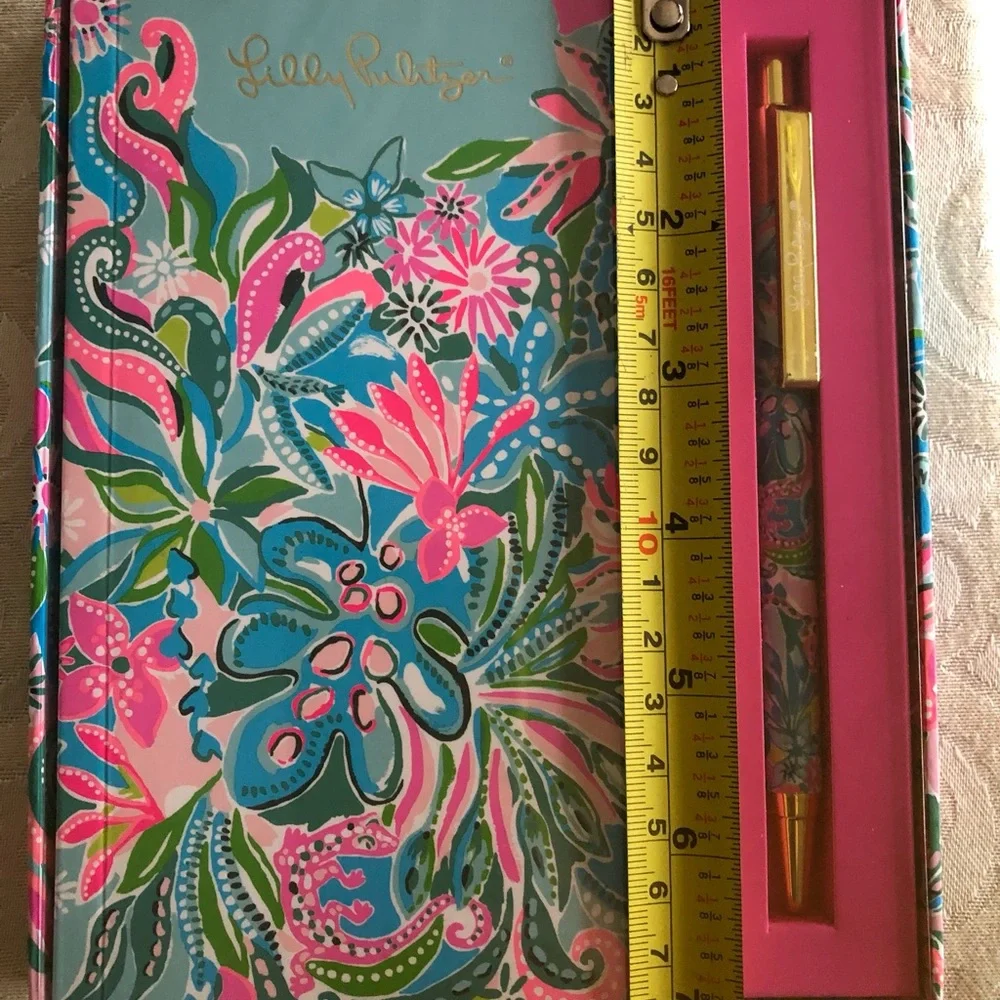 LILLY PULITZER ON THE GO AGENDA SET WITH MATCHING PEN